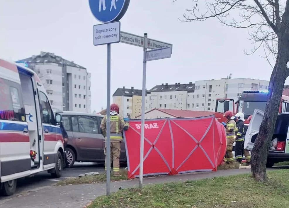 Tragiczny wypadek w Jarocinie. Na miejscu służby i helikopter LPR [ZDJĘCIA]