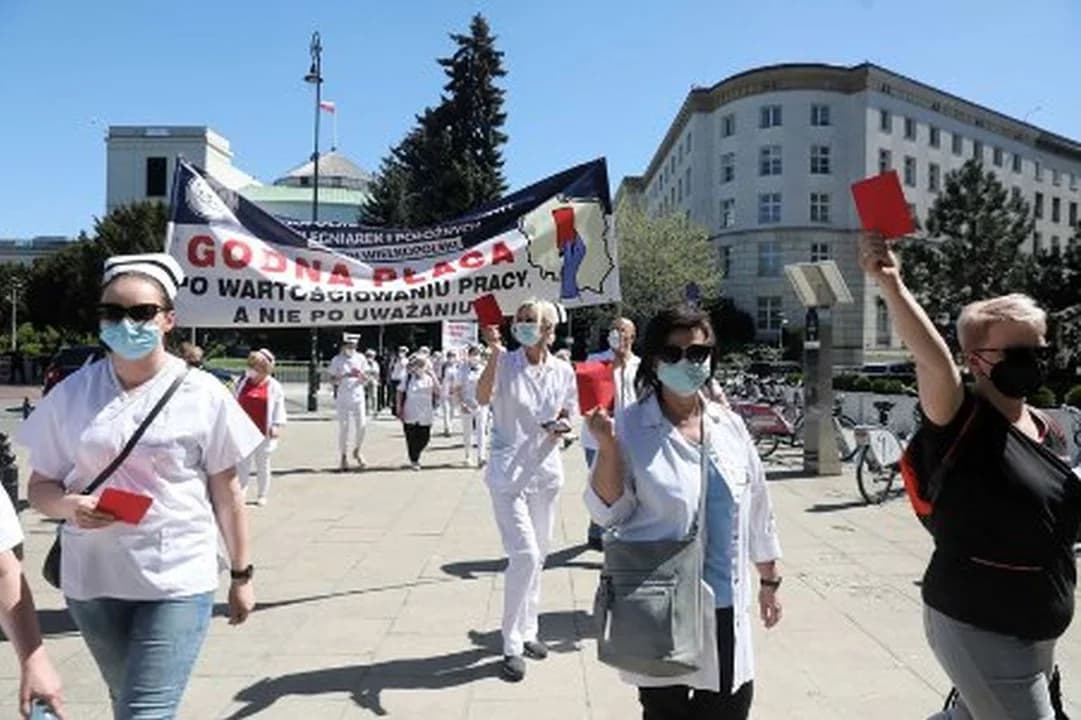 Kolejny raz jarocińskie pielęgniarki wyjechały na protest do Warszawy