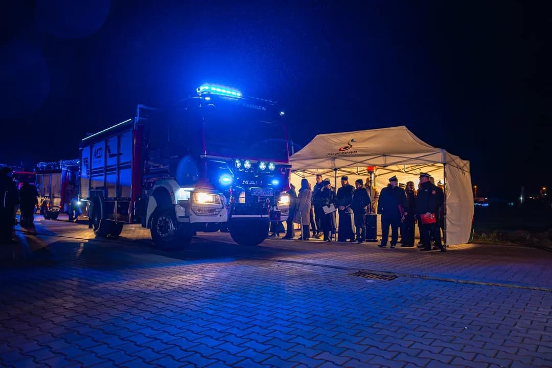 Przekazanie wozu bojowego dla OSP Jaraczewo