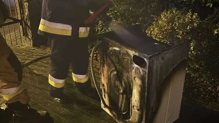 Zderzenie na DK w Golinie, kotłownia i domowa pralka w ogniu