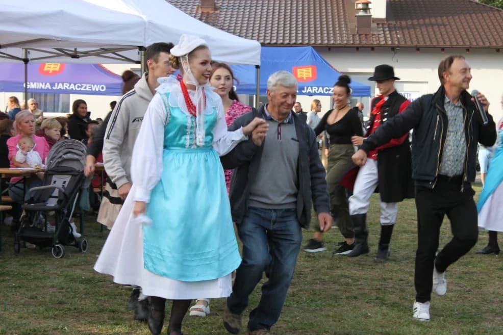 „Potańcówka z Wiwatem”. Takiej imprezy w Brzostowie jeszcze nie było [ZDJĘCIA]
