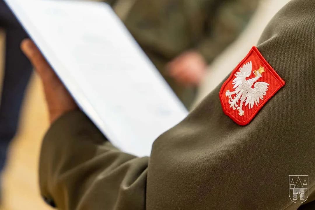 Złoty Medal Za Zasługi dla Obronności Kraju dla Daiusza Mazurkiewicza z Jarocina — zdjęcie 1 z 19