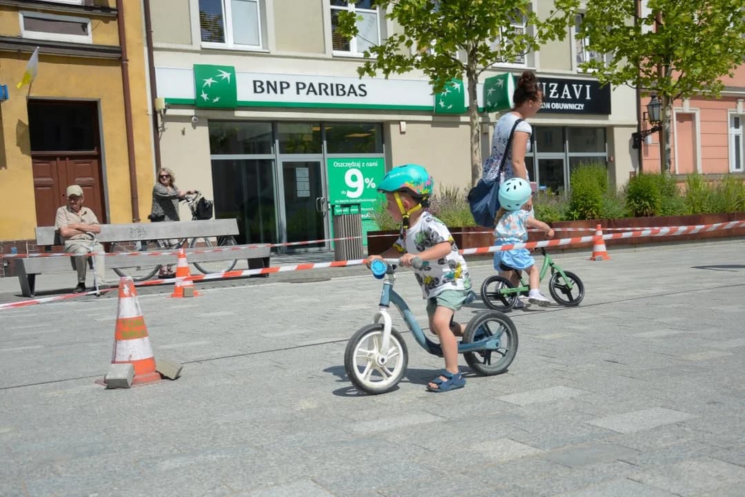 "Dzieciaki na Kołach" na jarocińskim rynku. W akcji niemal 100 zawodników [ZDJĘCIA] — zdjęcie 6 z 84