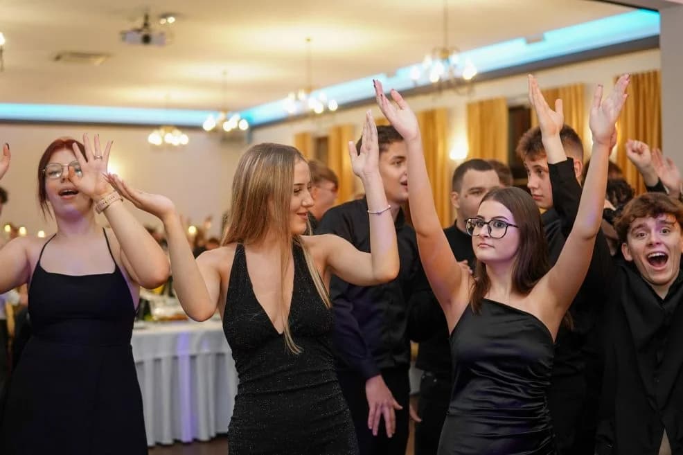 Połowinki 2025 w ZSP nr 1 w Jarocinie — zdjęcie 2 z 99