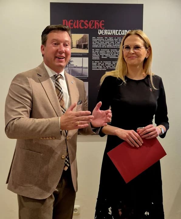 Dwa lata rządów - jaką ocenę dają burmistrzowi mieszkańcy, jaką radni? Jest piątka, ale i jedynka...