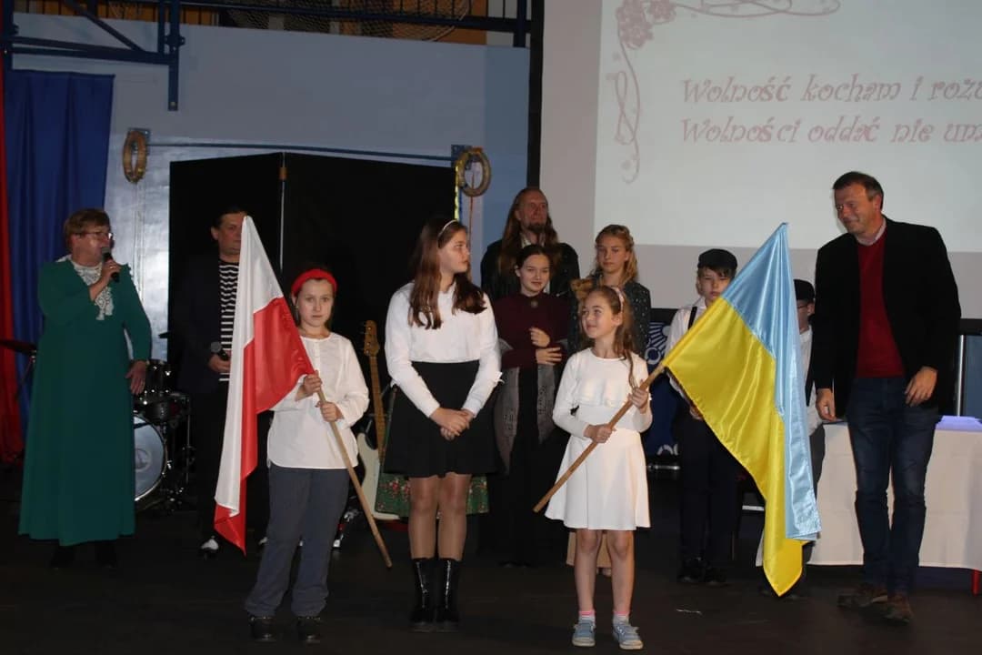 W Golinie radośnie uczcili rocznicę odzyskania niepodległości [ZDJĘCIA]