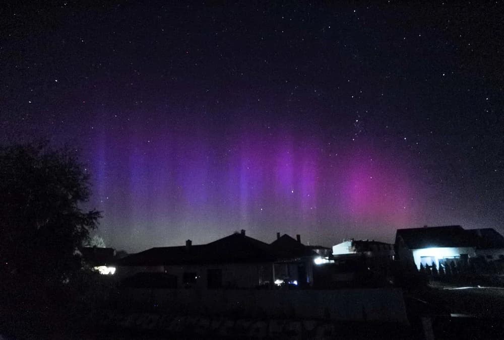 Zorza polarna i spadające gwiazdy nad Jarocinem. Niesamowite zdjęcia! — zdjęcie 6 z 22