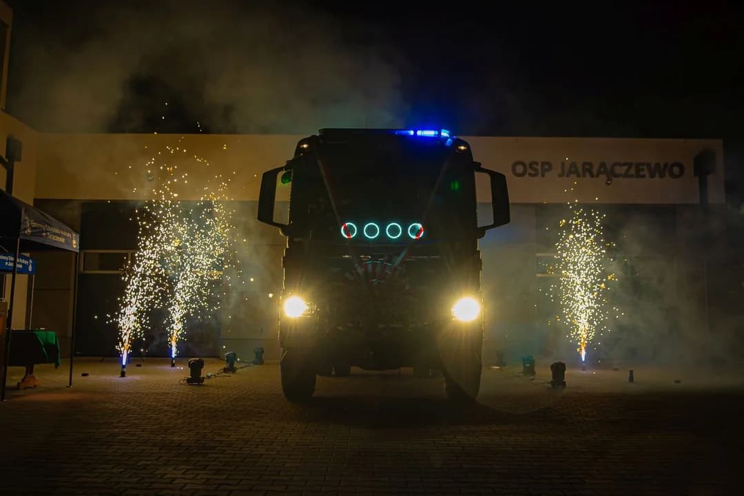 Przekazanie wozu bojowego dla OSP Jaraczewo