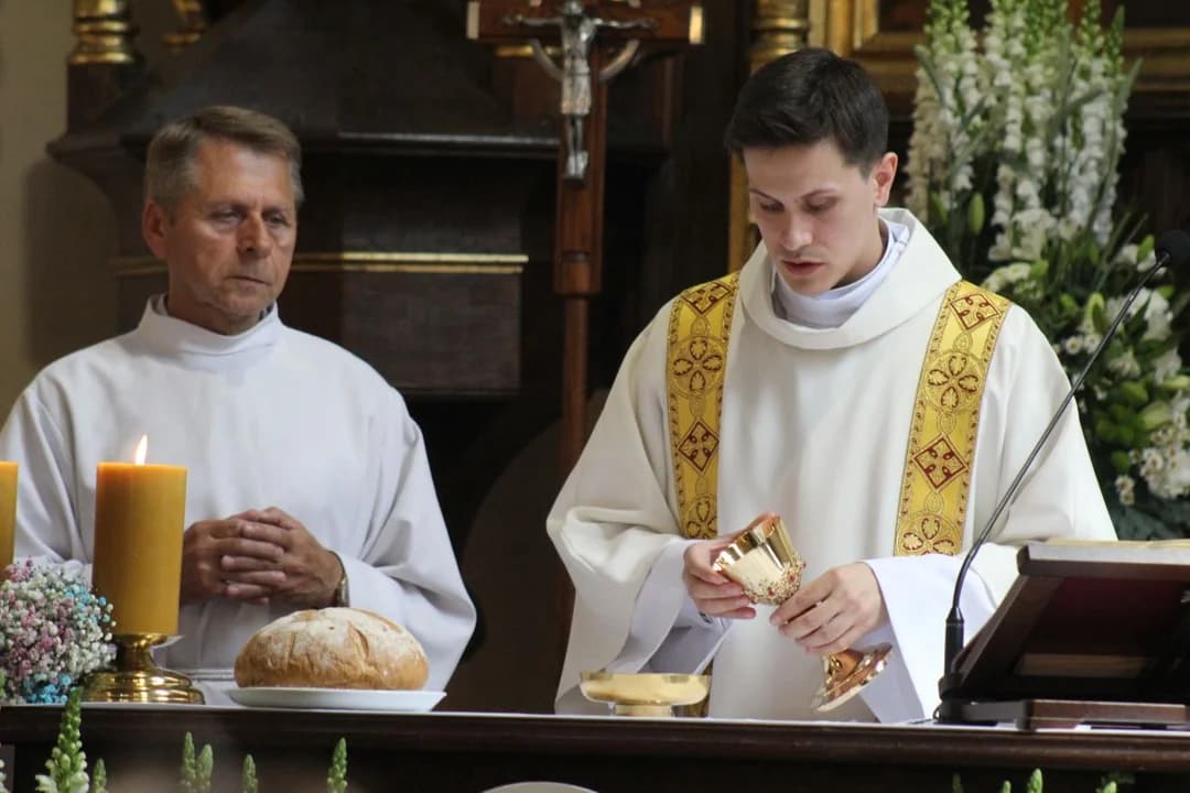 Diakon z Chrzana przyjmie święcenia kapłańskie w Poznaniu. Dzień później prymicja w Dębnie [ZDJĘCIA] — zdjęcie 4 z 6
