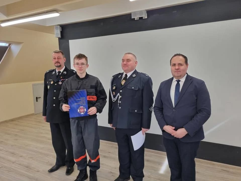 Członkowie MDP w Nowym Mieście zdobyli większość nagród na gminnym etapie Turnieju Wiedzy Pożarniczej  [ZDJĘCIA] — zdjęcie 4 z 8