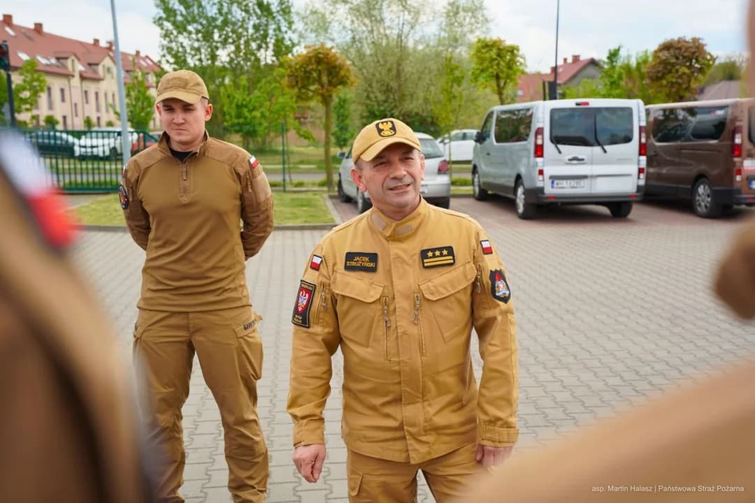 Strażacy z Wielkopolski gaszą ogromy pożar lasu na Lubelszczyźnie