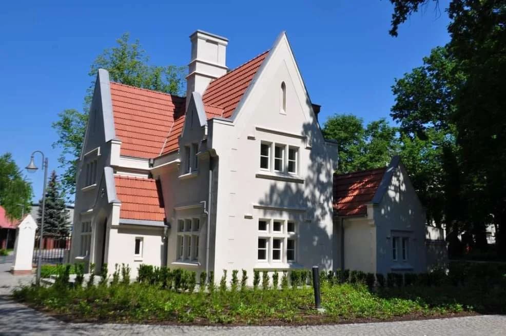 Hotel w jarocińskim parku Radolińskich już jest. Wkrótce będzie też restauracja [ZDJĘCIA, SONDA] — zdjęcie 5 z 36