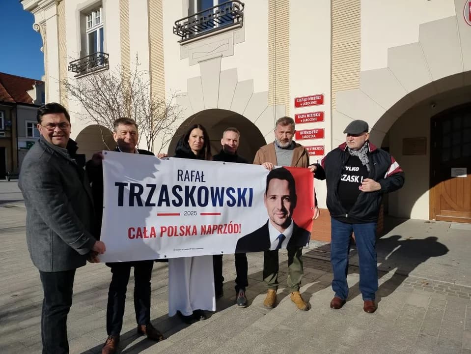Poseł Mariusz Witczak w Jarocinie zachęcał do głosowania na Rafała Trzaskowskiego i wykorzystywania pieniędzy z KPO — zdjęcie 3 z 4