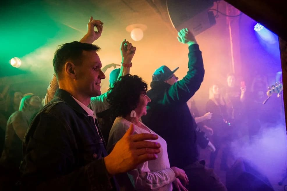 Spichlerz Polskiego Rocka w Jarocinie obchodzi 10-lecie istnienia. Po dłuższej przerwie otwarto spichlerzową klubokawiarnię [ZDJĘCIA]