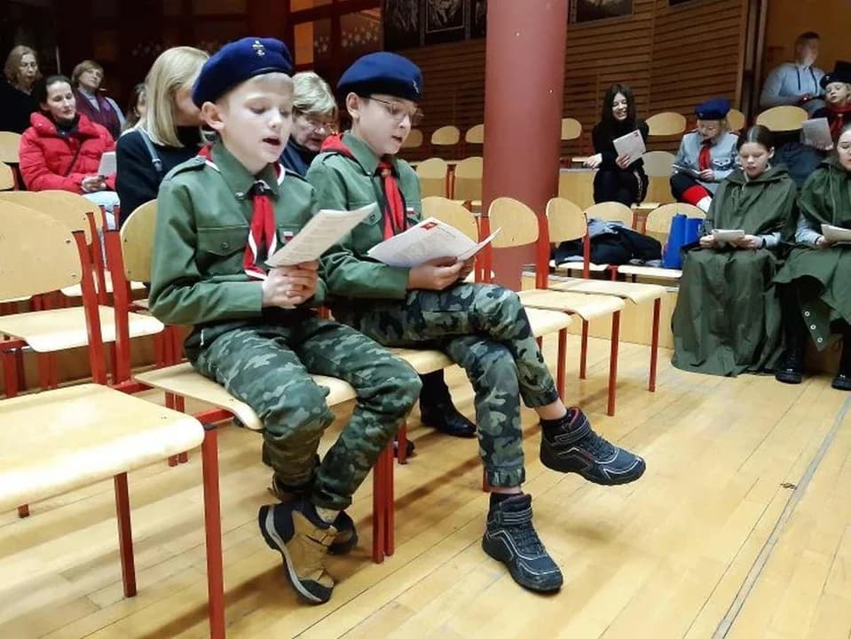 Wieczornica w szkole w Żerkowie. Uczcili 104. rocznicę Powstania Wielkopolskiego