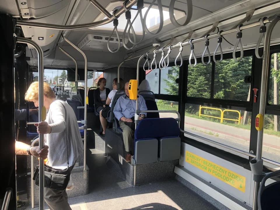 Gmina Jarocin testuje nowy autobus elektryczny — zdjęcie 3 z 19
