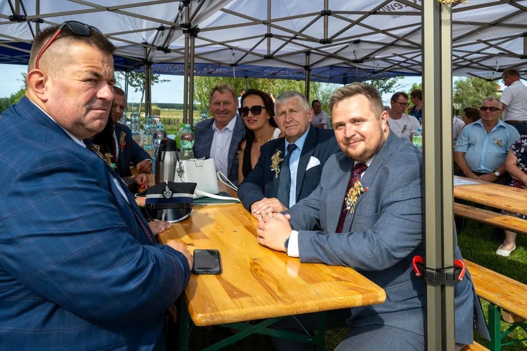 Panie z KGW Rusko „zaszalały” na dożynkach wiejskich. Nie tylko gotowały, ale również występowały [ZDJĘCIA] — zdjęcie 4 z 115