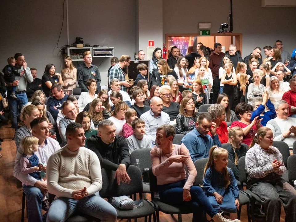 33. Finał WOŚP w Kotlinie z nowym rekordem. Ile zapłacono za dzień z wójtem?  [ZDJĘCIA]