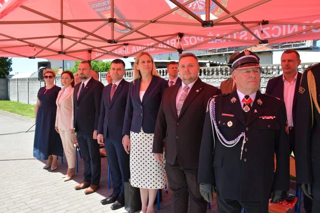 W uroczystości wzięły udział władze samorządowe powiatu jarocińksiego, gminy Karocin, Jaraczewo, Kotlin i Żerków
