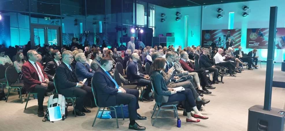 Reprezentacja Jarocina z burmistrzem i starostą na konferencji w Warszawie [ZDJĘCIA]