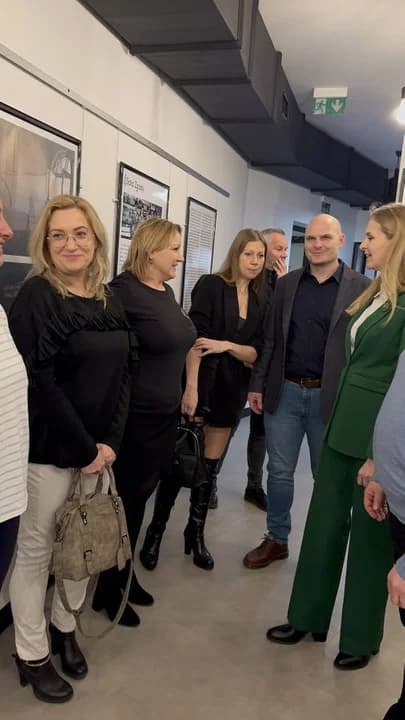 W Jarocinie odbyło się drugie spotkanie dla 80-latków. Odwiedzili Kamienicę Kultury i ratusz [ZDJĘCIA] — zdjęcie 5 z 33