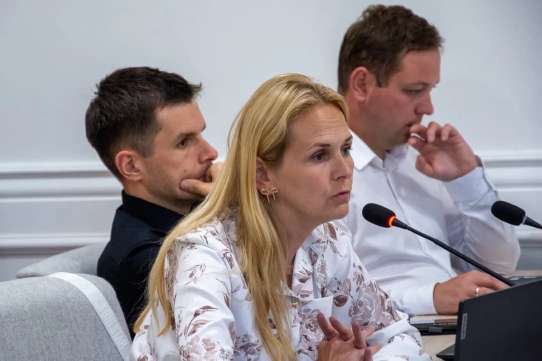 Koniec wakacji dla jarocińskich radnych. Nadzwyczajne posiedzenie rady miejskiej na wniosek burmistrza [AKTUALIZACJA, SONDA]