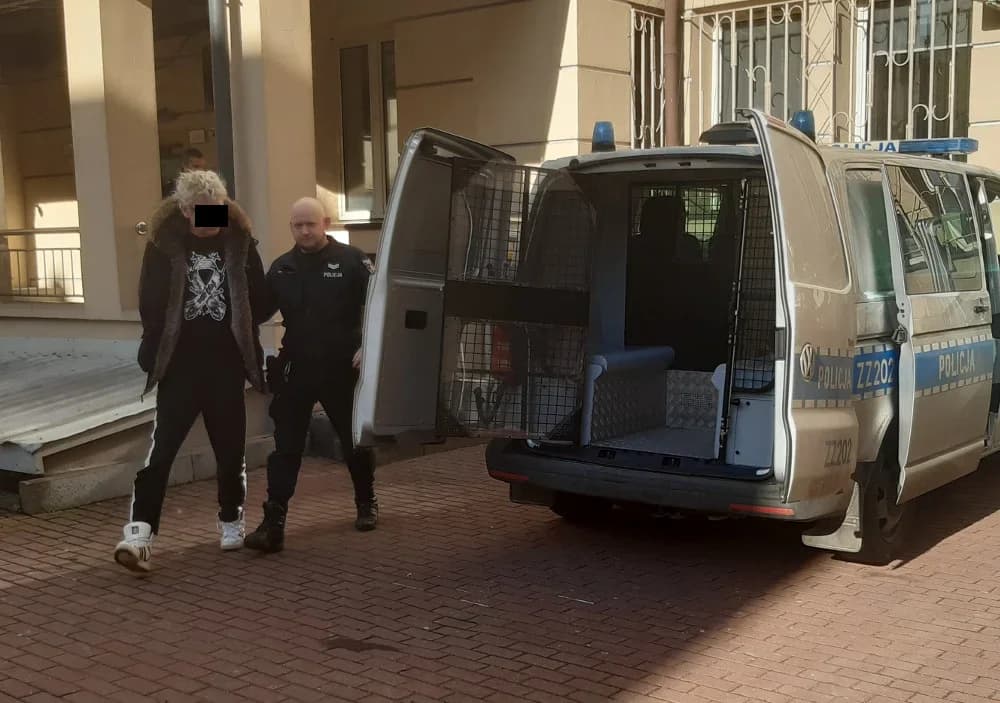 Wyłudzili odszkodowania za sfingowane zgony. Media: Wśród zatrzymanych muzyk kultowego zespołu!
