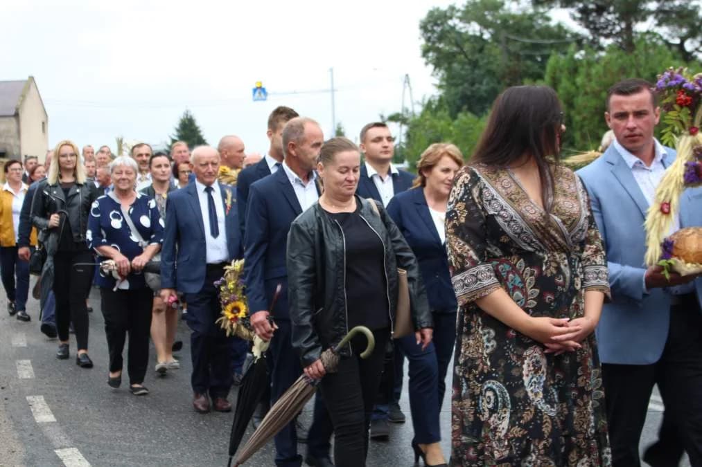Dożynki w Jaraczewie z galą operetkową i dyskoteką już w niedzielę — zdjęcie 2 z 304
