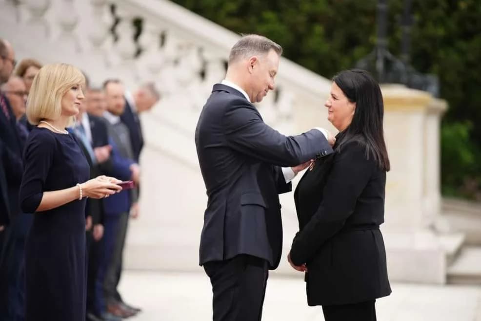 Starosta jarociński Lidia Czechak została odznaczona przez prezydenta Andrzeja Dudę [ZDJĘCIA] — zdjęcie 4 z 5