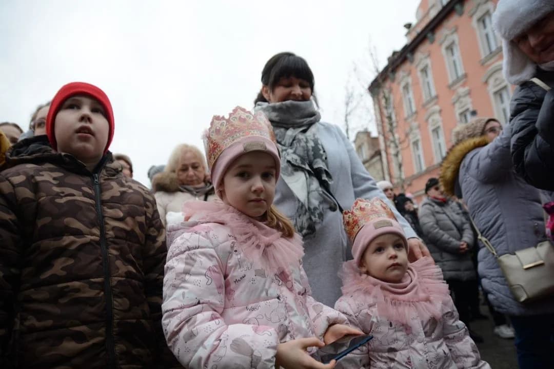 14. Jarocińskie Kolędowanie z Orszakiem Trzech Króli. Najwięcej było przedszkolaków  [ZDJĘCIA]