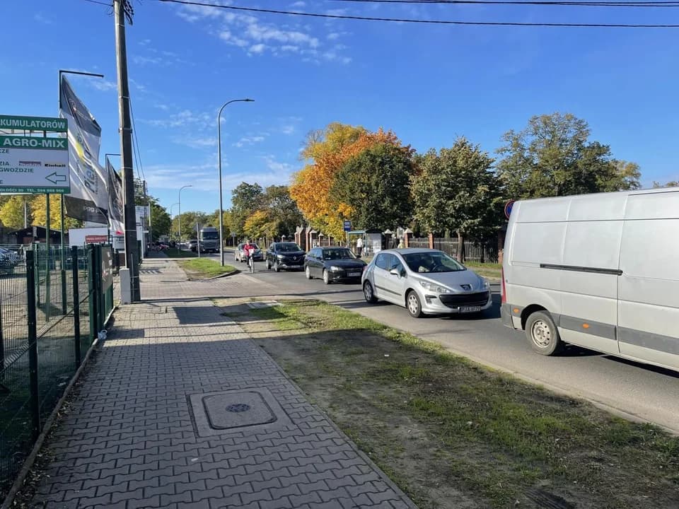 Zmiana organizacji ruchu w okolicy jarocińskich cmentarzy — zdjęcie 5 z 8