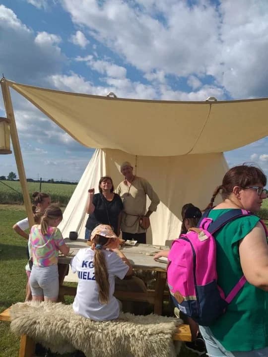Takiego wydarzenia w Górze jeszcze nie było. Piknik historyczny na 700-lecie — zdjęcie 5 z 13