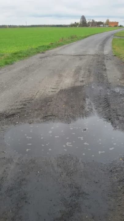 Co z drogą w Szypłowie? Sołtys zabiera głos — zdjęcie 3 z 5