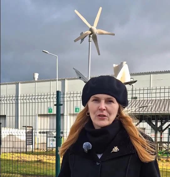 Mieszkańcy Jarocina, zwłaszcza osiedla 700-lecia, podejmowali akcję protestacyjną związaną z przykrymi zapachami. Powstały specjalne banery, zbierano podpisy przeciwko rozbudowie WCR-u, a delegacje uczestniczyły w posiedzenia Rady Miejskiej. Jednym z jej inicjatorów była Urszula Wyremblewska - Korzyniewska.