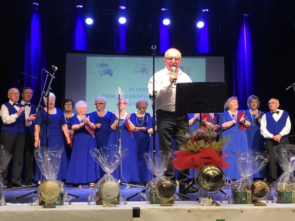 14 zespołów zaśpiewało na VI Festiwalu Piosenki Biesiadnej i Ludowej. Komu przyznano Grand Prix? [ZDJĘCIA] — zdjęcie 3 z 135