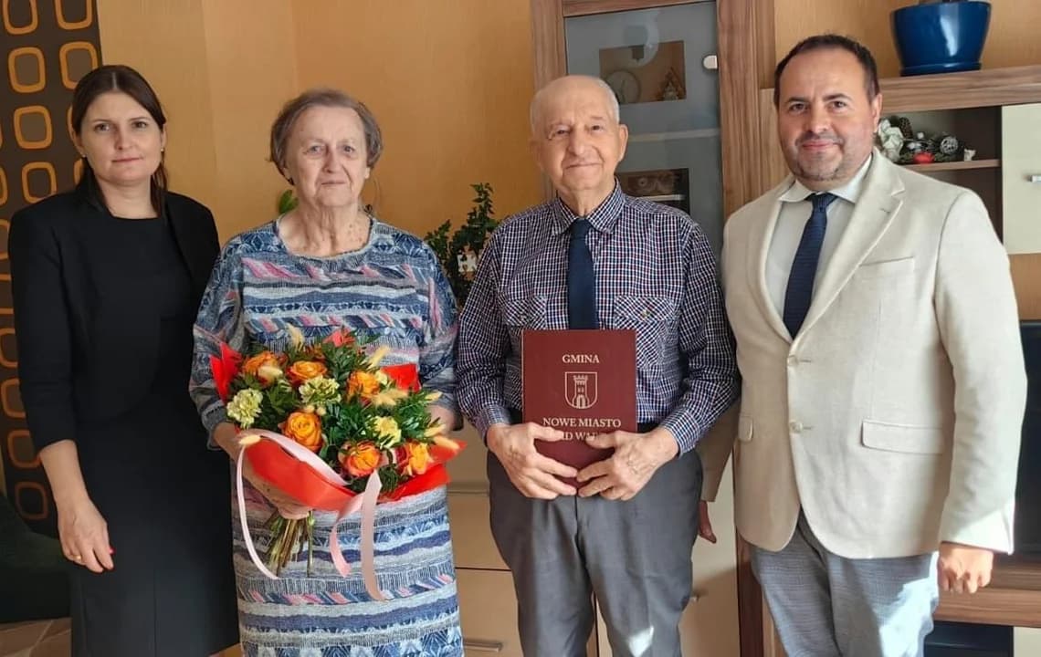 Gmina Nowe Miasto pamięta nie tylko o Złotych Godach. Wójt z życzeniami dla diamentowych jubilatów [ZDJĘCIA]