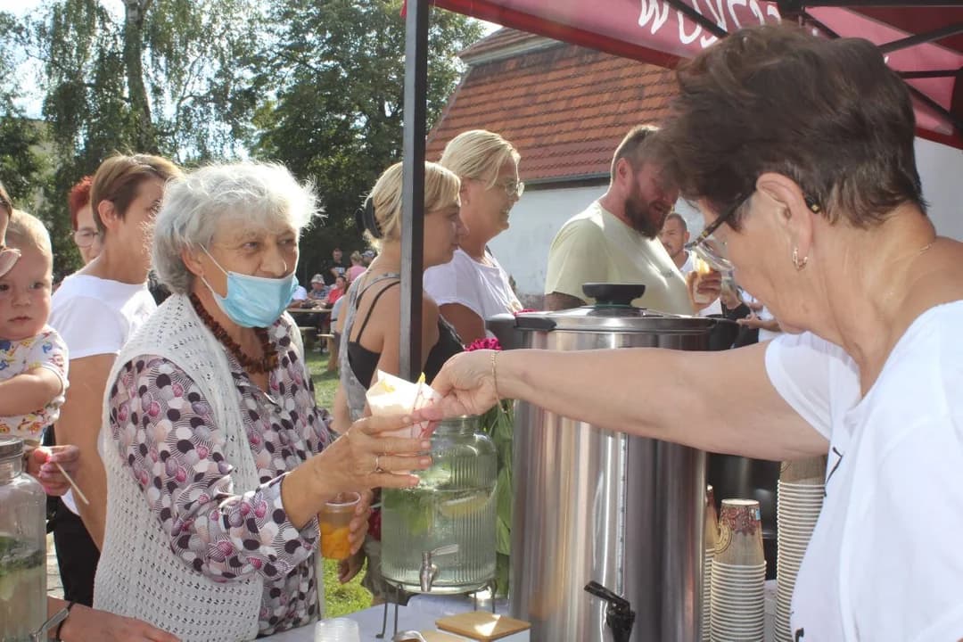 Święto Pyry w Mieszkowie. Największe wzięcie miały szare kluski — zdjęcie 3 z 264