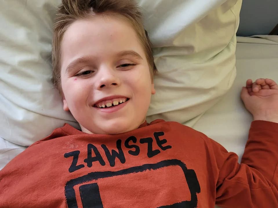 Pomóż Michałkowi Jędrasiakowi z Witaszyc.Trwa zbiórka zakrętek i odzieży