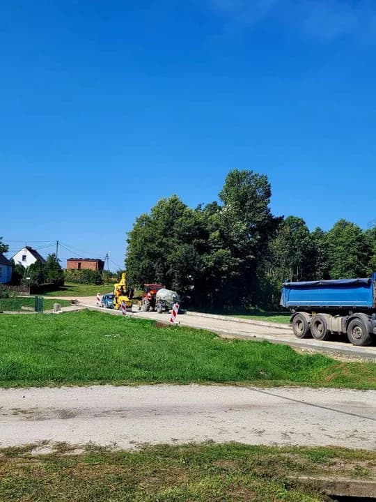 Zakończyła się przebudowa drogi powiatowej Żerków - Bieździadów [ZDJĘCIA]