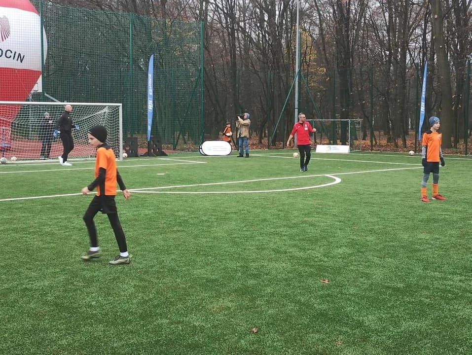 Sukces uczniów jarocińskiej „piątki” w Finale Ogólnopolskiego Turnieju „Z Orlika na Stadion” [ZDJĘCIA, SONDA]