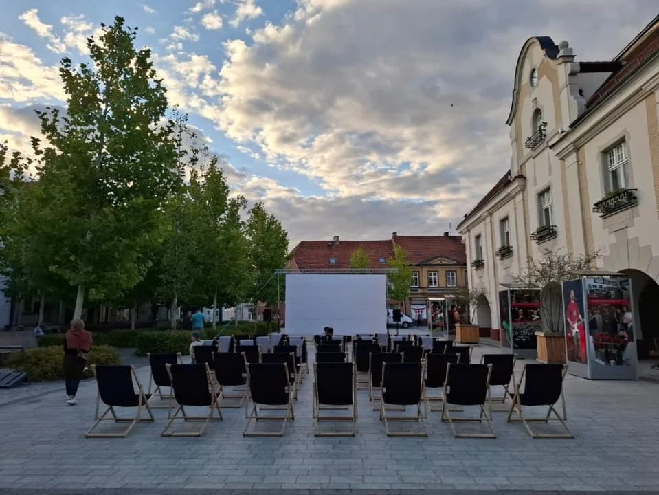 Lato w Jarocinie? Najlepiej z dobrym filmem pod gwiazdami! — zdjęcie 4 z 11