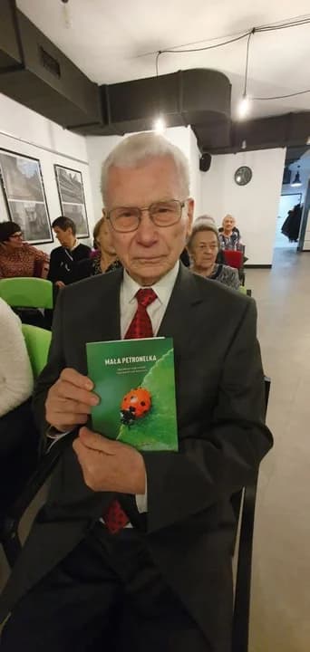 Wacław Adamiak promował swoją najnowszą książkę "Mała Petronelka. Opowieści o grzybach, roślinach i zwierzętach" — zdjęcie 2 z 11