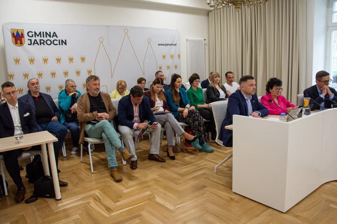 Burzliwie o nowej wysokości diet w Radzie Miejskiej w Jarocinie. Była przewodnicząca rady przeprasza [ZDJĘCIA, SONDA]