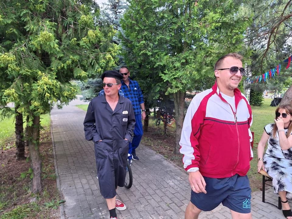 Pierwszy Dzień Sąsiada w Roszkowie w stylu PRL-u