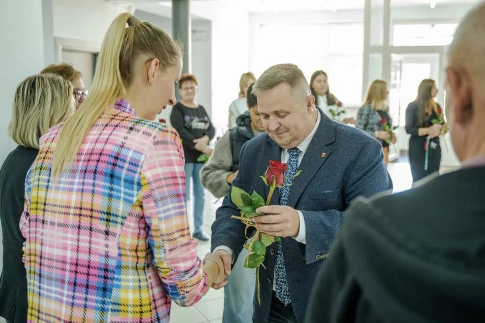 Docenieni za pasję i zaangażowanie. Nauczyciele z nagrodami burmistrza — zdjęcie 6 z 12