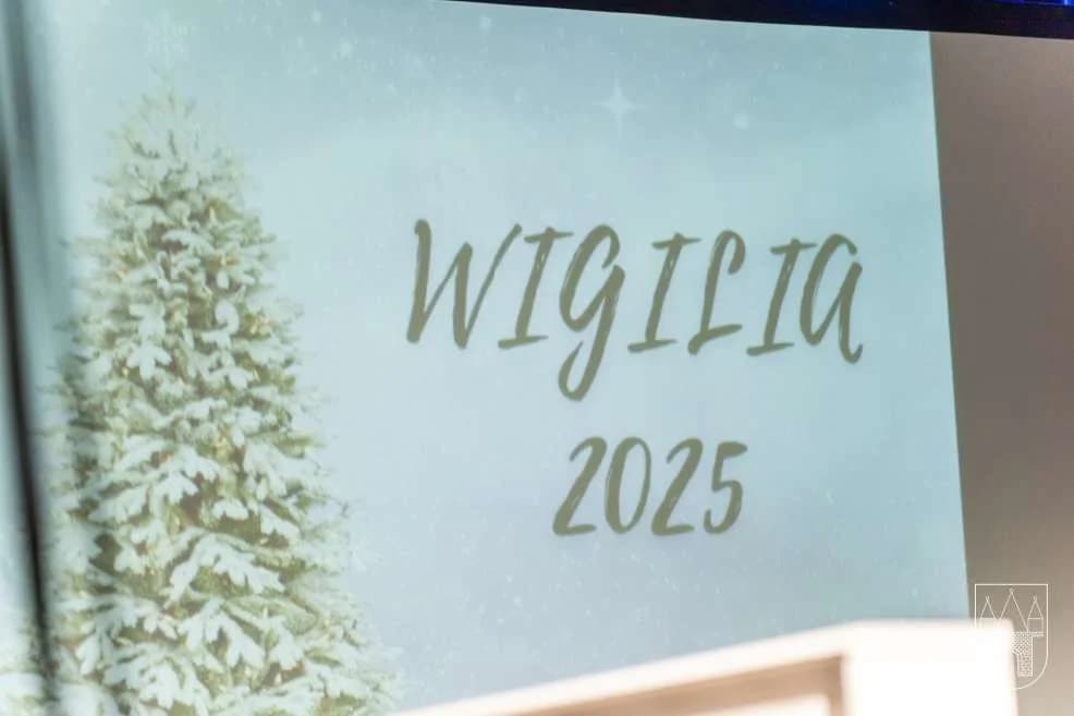 Blisko 350 osób usiadło przy wigilijnym stole w JOK-u [ZDJĘCIA] — zdjęcie 6 z 28