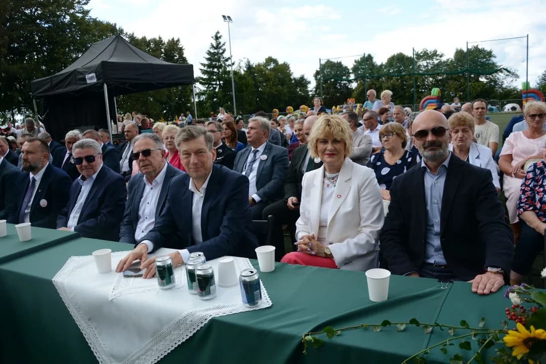 Dożynki powiatowe w Twardowie. Wiemy, kto wystąpi na święcie plonów — zdjęcie 3 z 268