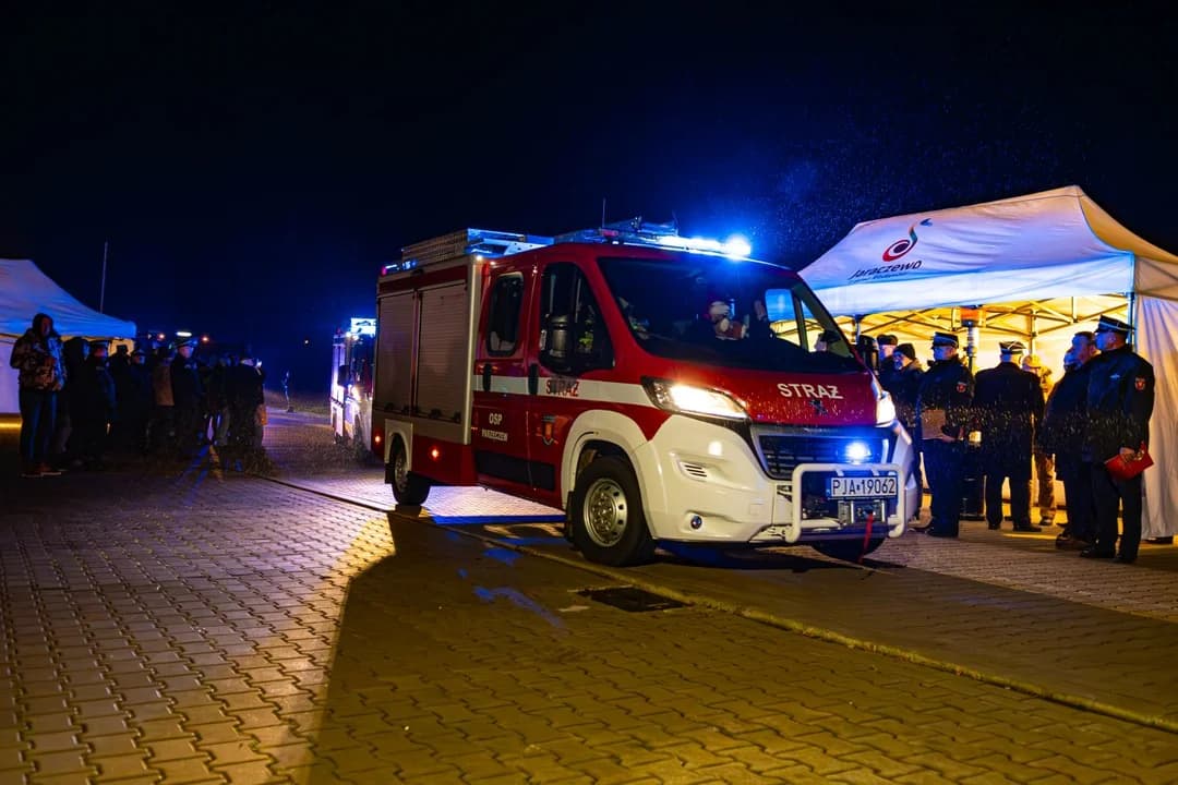 Przekazanie wozu bojowego dla OSP Jaraczewo