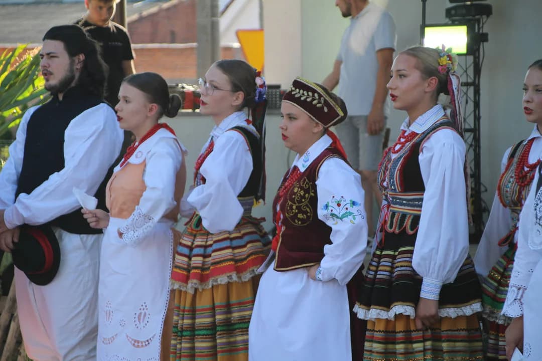 „Dziękujemy za chleb i codzienny trud” - uroczyste święto plonów w Potarzycy [ZDJĘCIA] — zdjęcie 5 z 142