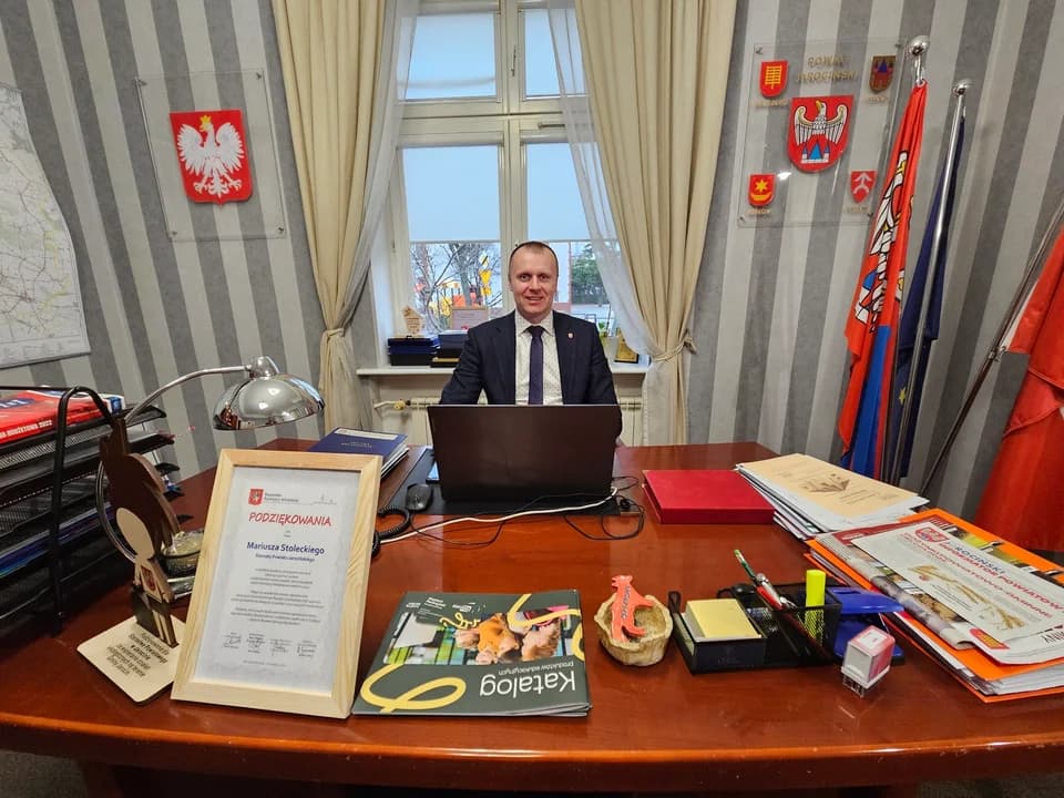 Dziś Mariusz Stolecki jest starostą jarocińskim.
